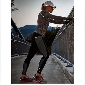 Athleta Women's Dot Be Free Tight Leggings 350178 BLACK Medium